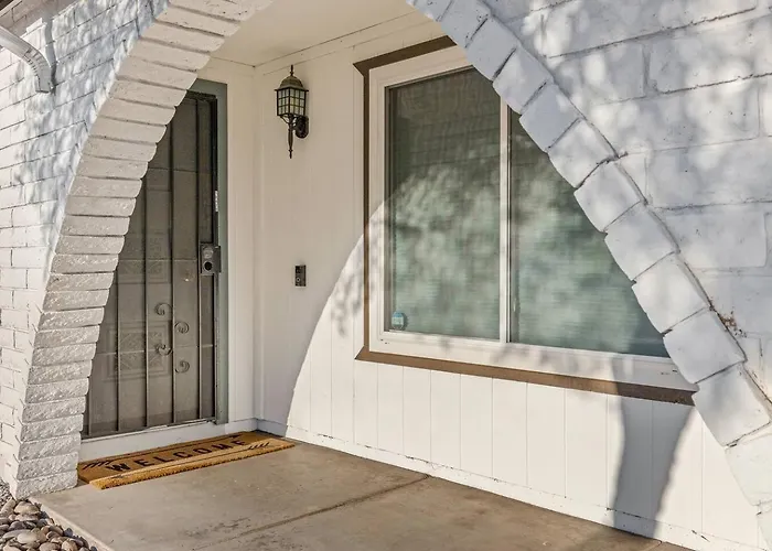 Free Heated Pool!/gorgeous 4 Bedroom Spring Break Holiday home
