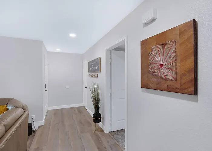 Free Heated Pool!/gorgeous 4 Bedroom Spring Break Phoenix