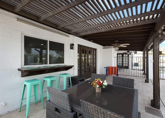 Holiday home Free Heated Pool!/gorgeous 4 Bedroom Spring Break *