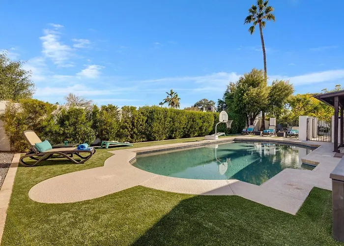 Free Heated Pool!/gorgeous 4 Bedroom Spring Break Holiday home Phoenix