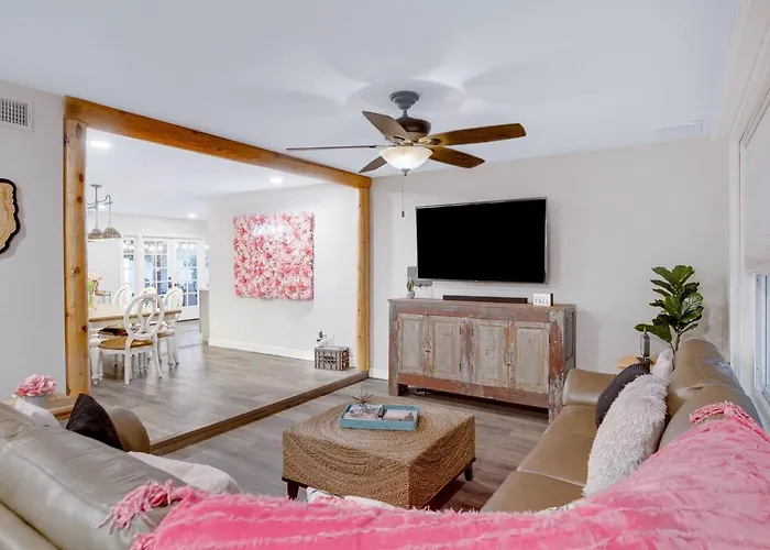 Holiday home Free Heated Pool!/gorgeous 4 Bedroom Spring Break Phoenix